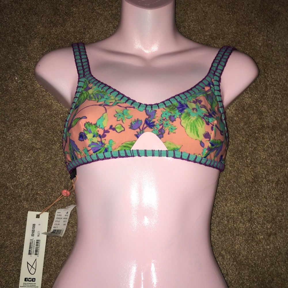 NWT!! Mink pink bikini top